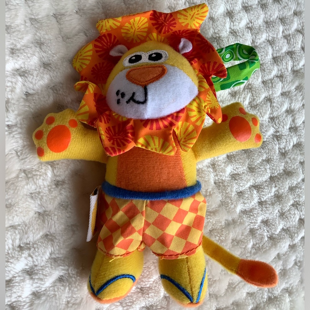 Infantino Plush Lion Musical Small Hanging Stuffed Animal Toy